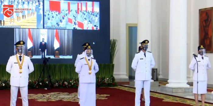 Lantik Lulusan Ipdn Jokowi Tunjukkan Prestasi Sebagai Pamong Praja