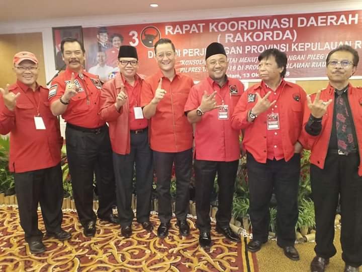 32+ Juliari Batubara Partai PNG | KLIK DISINI