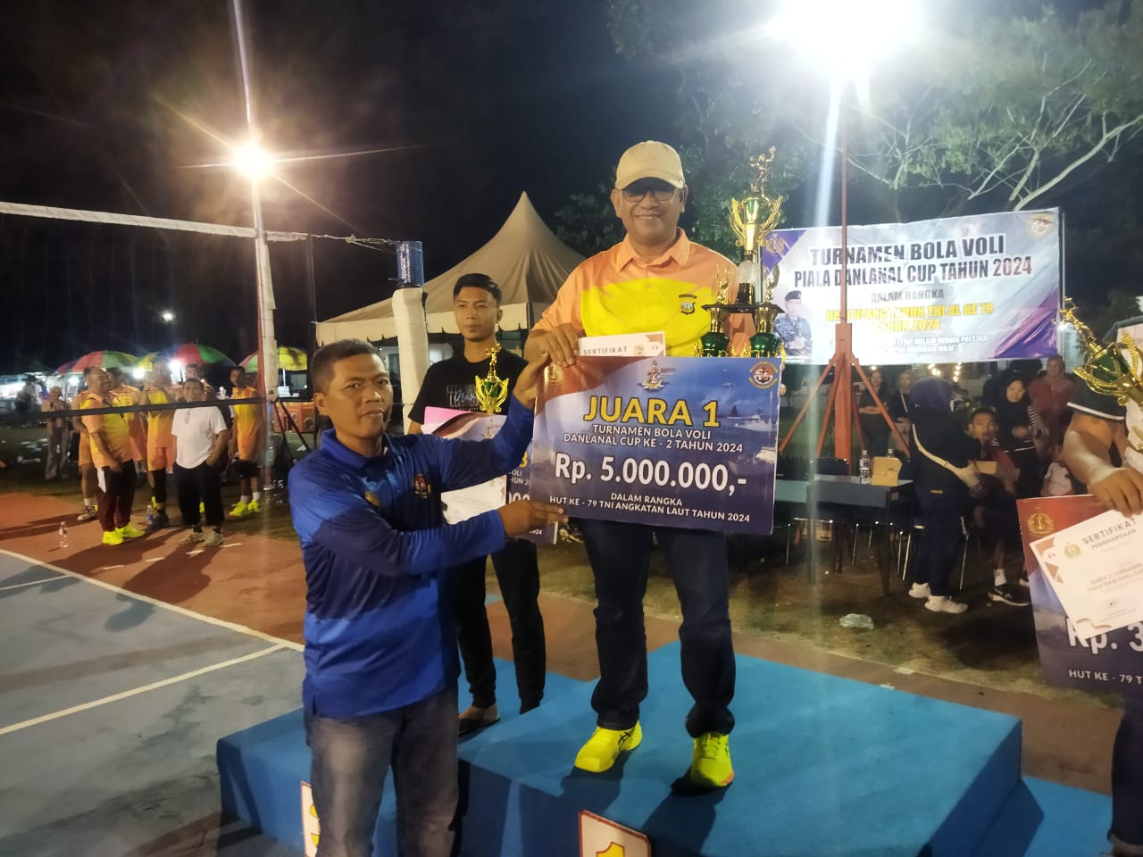 Tim Polres Bintan raih juara 1 turnamen voli Danlanal Cup Bintan, Selasa ( 11/9/2024)