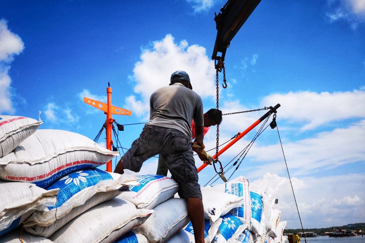 9eba76937aa856b82393bbe723da489e