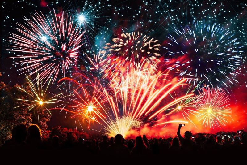 Berbagai-Jenis-Kembang-Api-Malam-Tahun-Baru-di-Seluruh-Dunia-Kamu-Suka-yang-Mana
