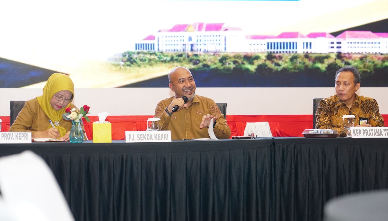 5f93cb981cd13001721b4dbcf7ff05f3