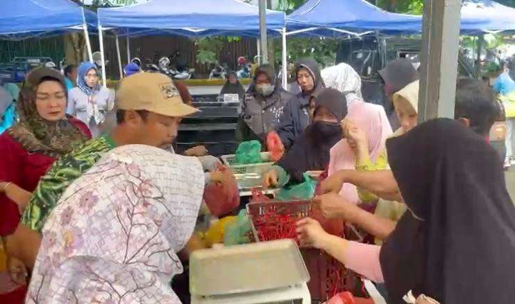 240526 Operasi Pasar Murah Mandak_11zon