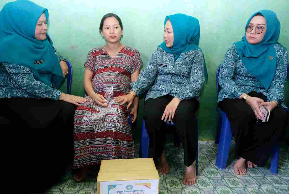 030826 PKK Menyisir Teluk Keriting_11zon