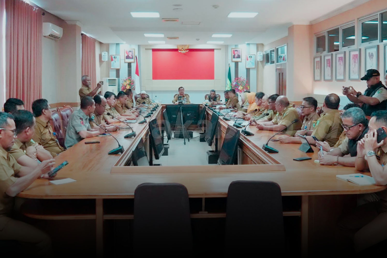 28-RAPAT-HUR-NATUNA
